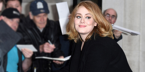 Wow! '25' Adele Kembali Sukses Rajai Chart Billboard 200 Album